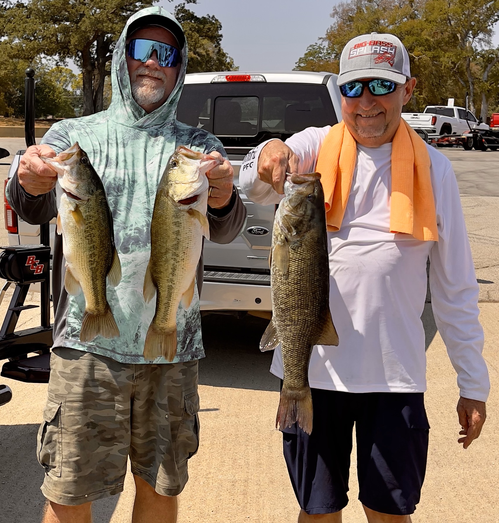 Steve Sullivan and Danny Ray took 2nd place with 9.16 lbs on Lake Grapevine!!